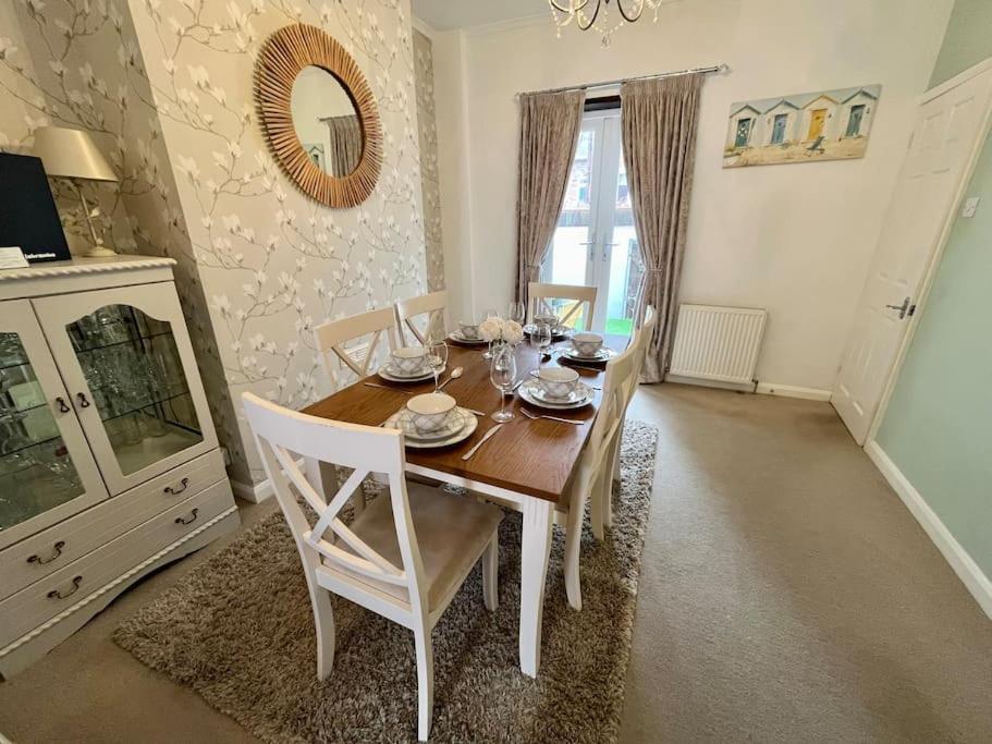 Scoresby Retreat - Whitby Holiday Home Esterno foto