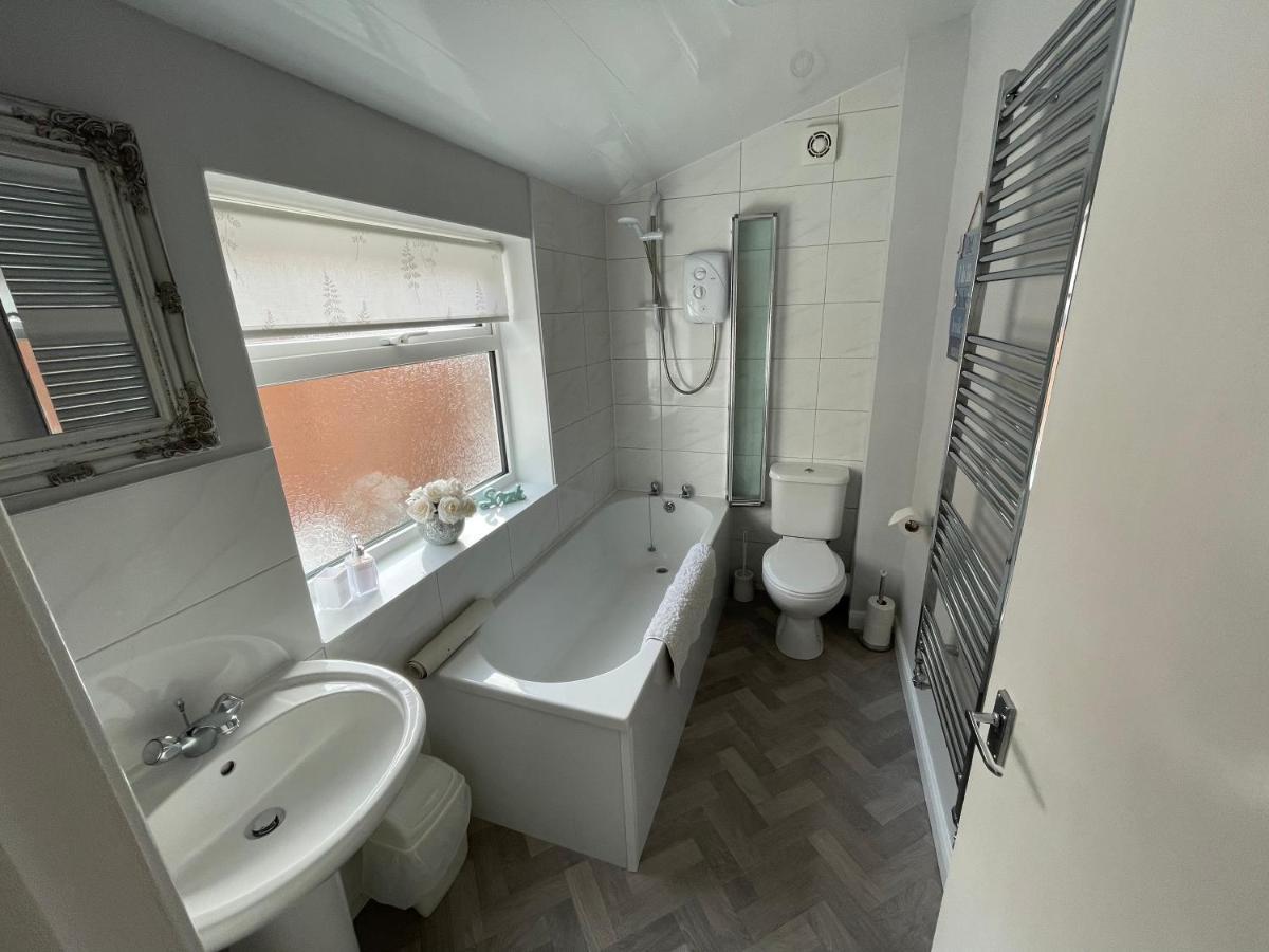 Scoresby Retreat - Whitby Holiday Home Esterno foto
